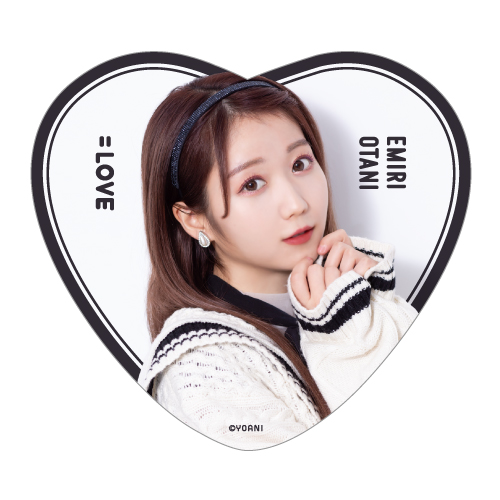 商品詳細ページ Love Official Shop ランダム缶バッジ ツアー白ニット衣装